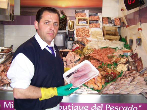 Servicio de limpieza y envasado del pescado