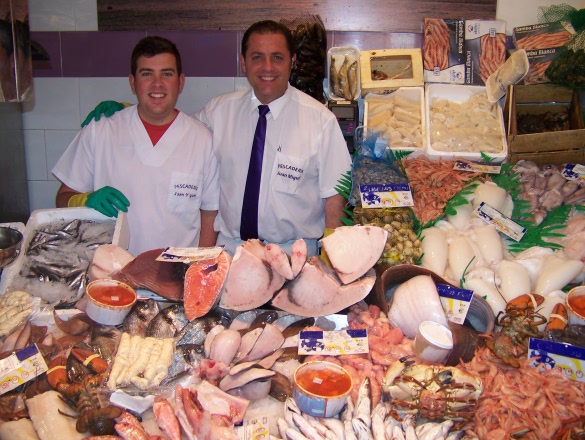Cuatro generaciones de pescaderos